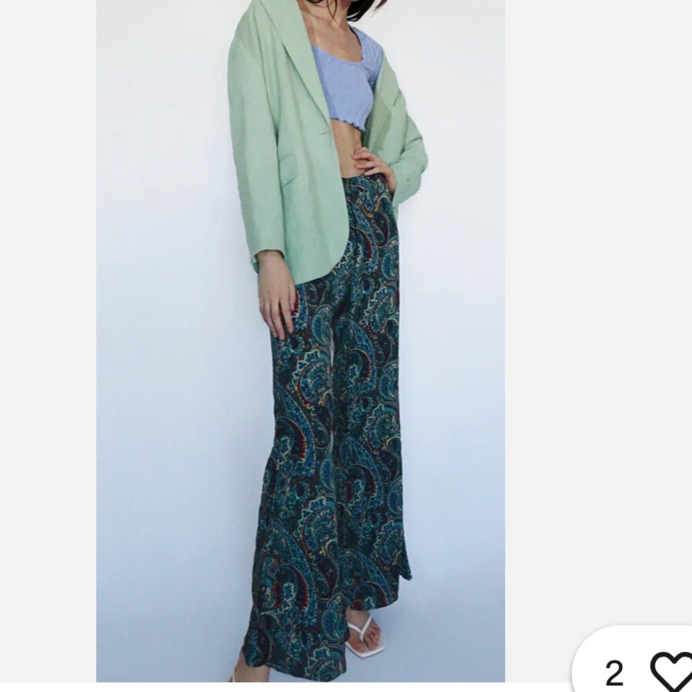 ZARA Women's Green Geometric Paisley High-Waisted Flare pants